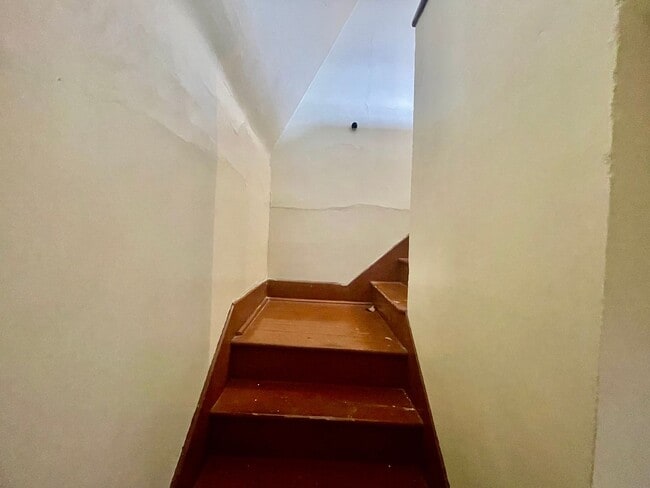 Building Photo - 4 bed 3.5 Bath- Sewickley