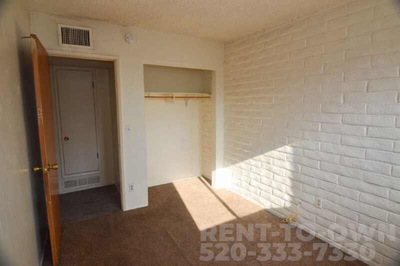 Building Photo - 8190 E 20th St