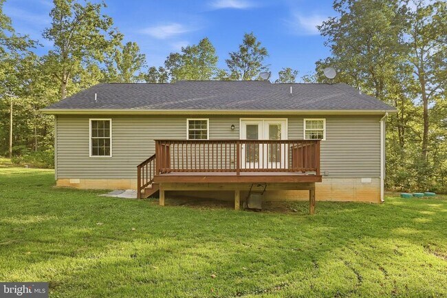 Building Photo - 101 Brier Rabbit Ct