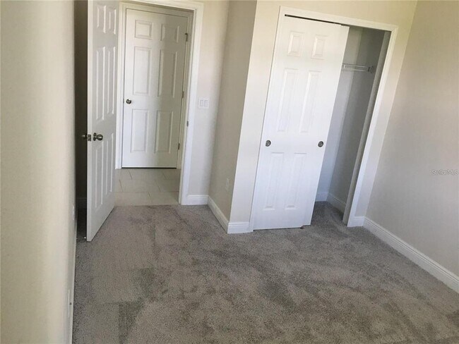 Building Photo - 2510 Sanderling St