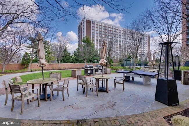 Building Photo - 11700 Old Georgetown Rd