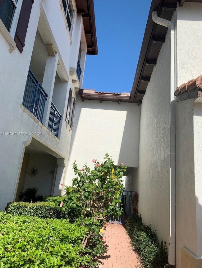 Building Photo - 2566 SW 119th Way