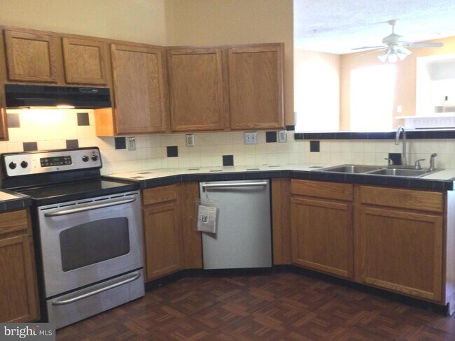 Building Photo - 7417 Hindon Cir