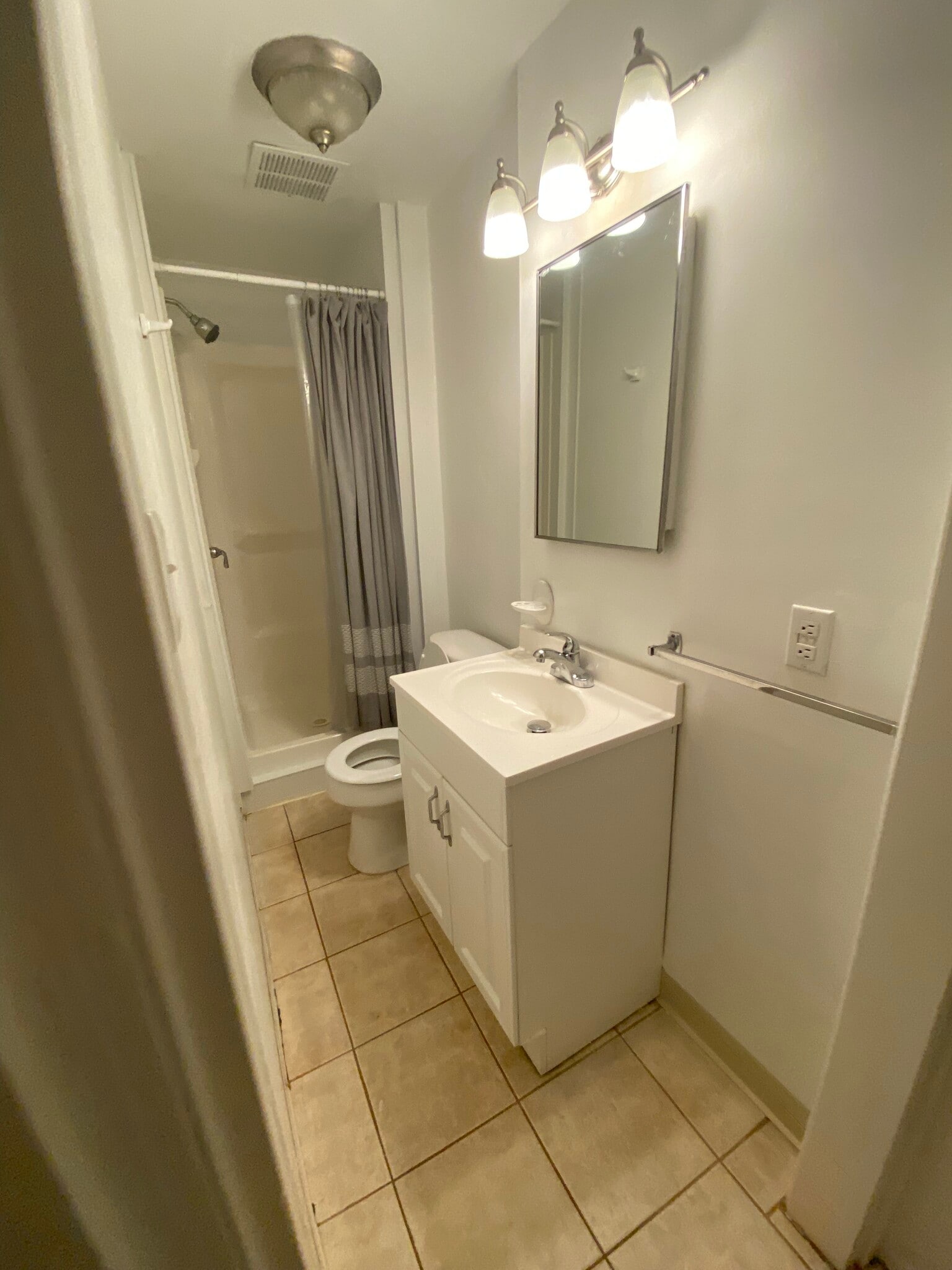 Building Photo - 514 Ivy St