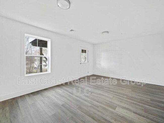 Building Photo - 11089 Gopher Dr N