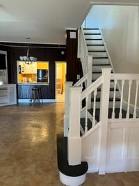 Building Photo - 6115 Lansdowne Ave