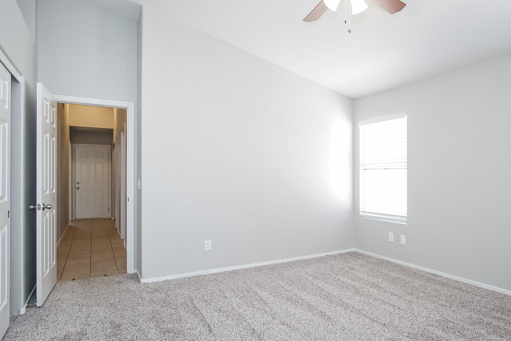 Building Photo - 7028 Village Shore Ct