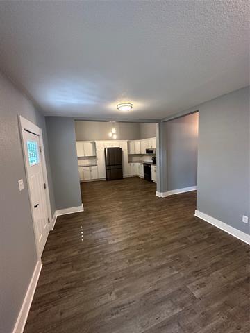 Building Photo - 605 S Fordyce St