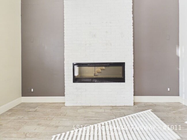 Building Photo - 4816 N Woodmere Fairway