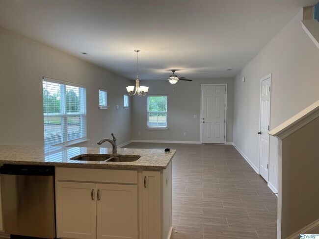 Building Photo - 16524 Demi Dr