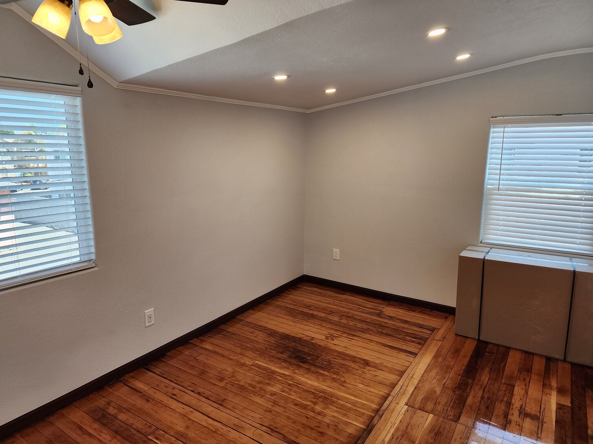 Building Photo - 3684 43rd St