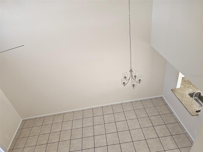Building Photo - 14667 Laguna Beach Cir