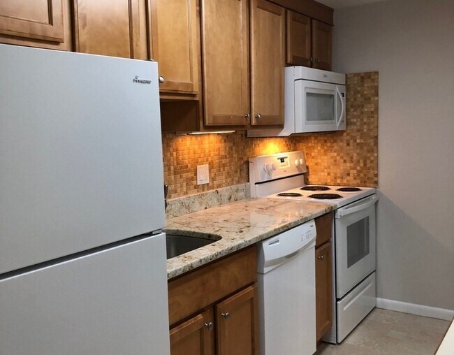 Building Photo - 226 Swanson Rd