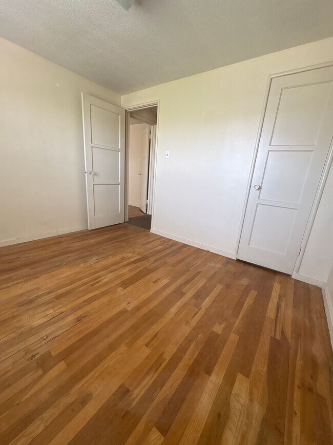 Building Photo - 2 BEDROOM 1 BATHROOM TOWNHOME CLOSE TO WARREN AIR FORCE BASE