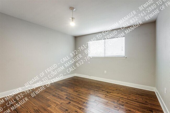Building Photo - 3800 Graphic Pl