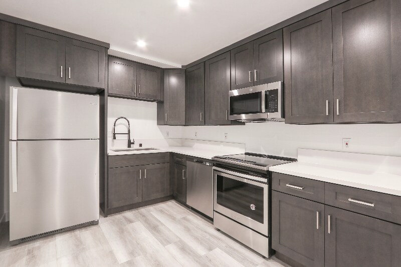 Building Photo - 451 N Coronado St