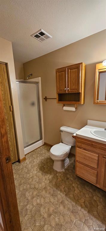 Building Photo - 15795 Lakeside Dr