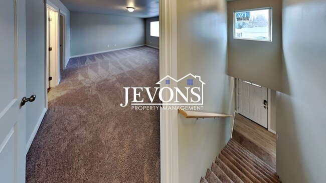 Building Photo - $500 Off on the First Month!! Enchanting 2020-built single-family home in Yakima