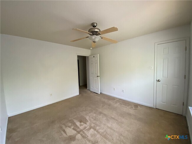 Building Photo - 401 S 42nd St