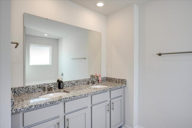 Building Photo - 5132 Captain Dr