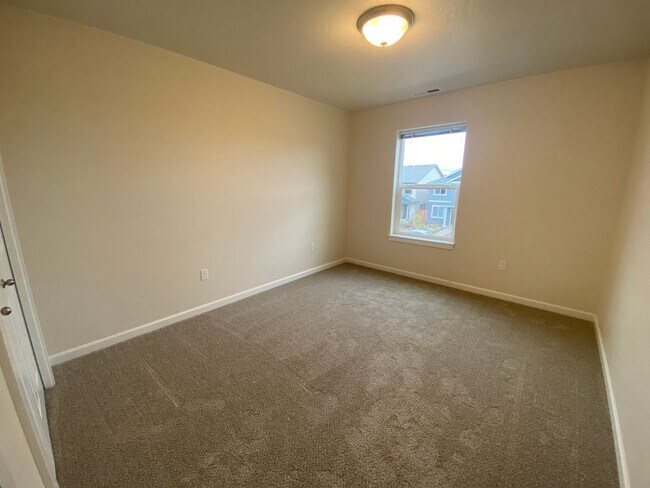 Building Photo - NEW CONSTRUCTION AT THE GLEANNS AT BARBERRY!