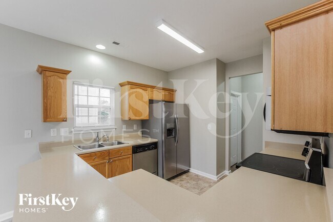 Building Photo - 109 Barrington Dr