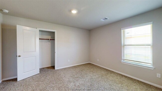 Building Photo - 5344 Samuel Run