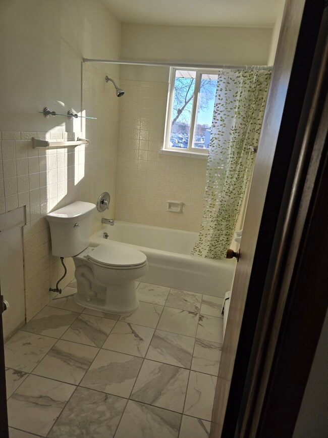 Bathroom - 2370 S 107th St