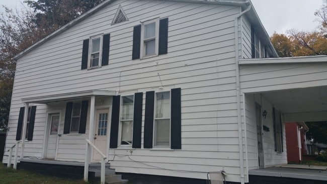 938 2nd St - Westgate Garden Apartments