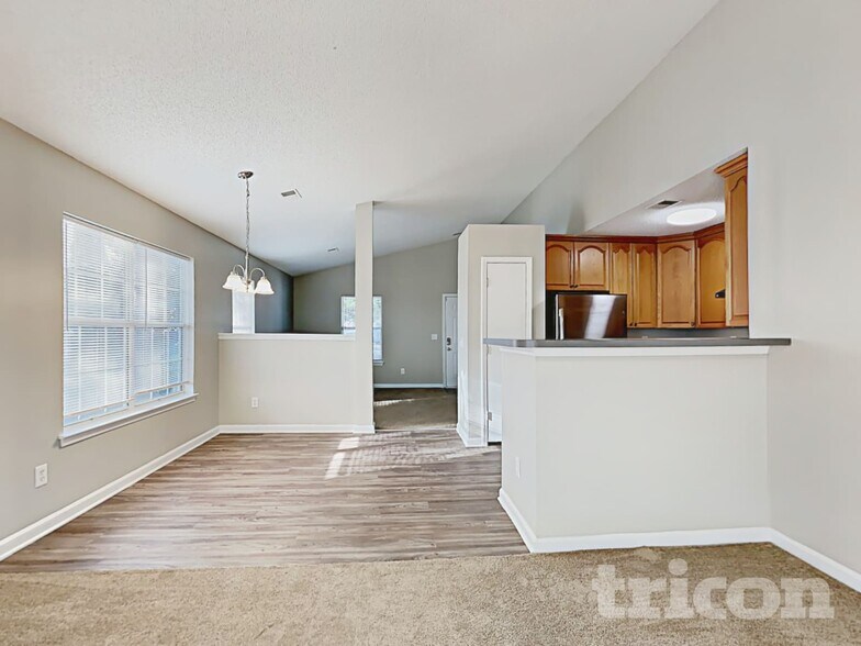 Building Photo - 18 Glen Knoll Ct