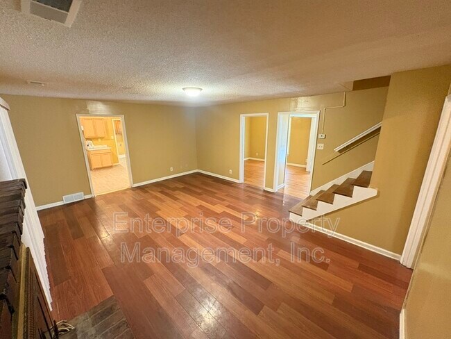 Building Photo - 3182 Casann Cove