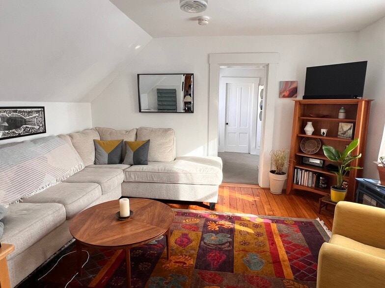 Building Photo - 38 Summer St