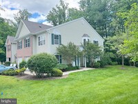 Building Photo - 101 Waldorf Dr