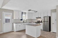 Building Photo - 16350 Many Trees Ln