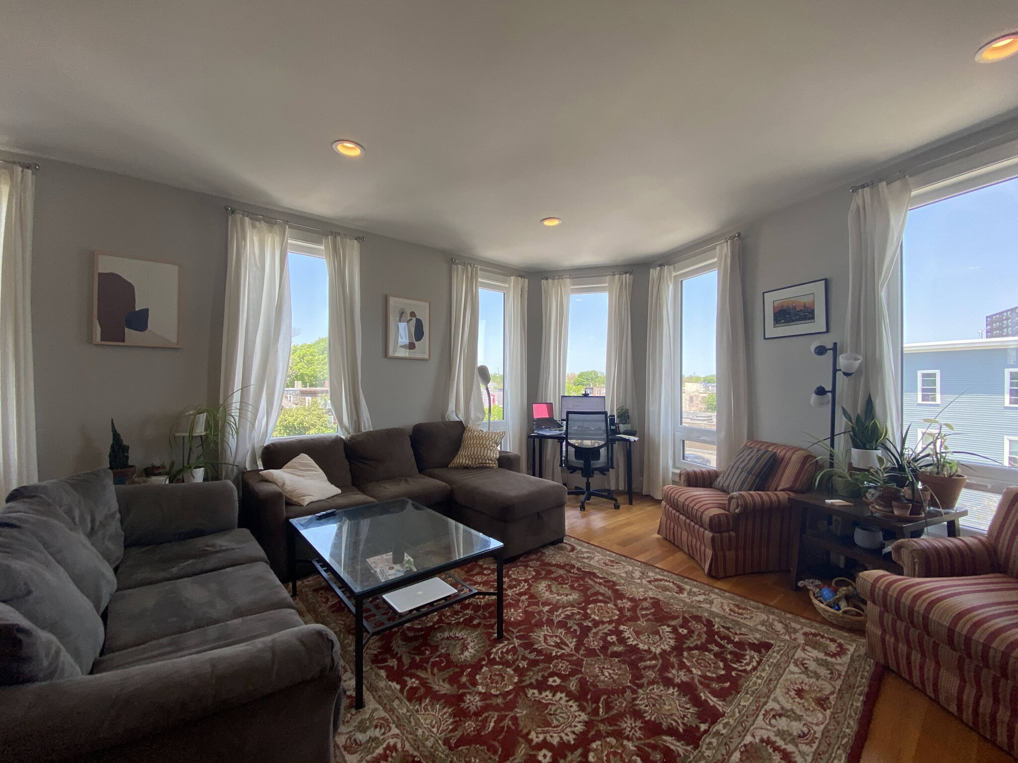 Building Photo - 168 Hampshire St