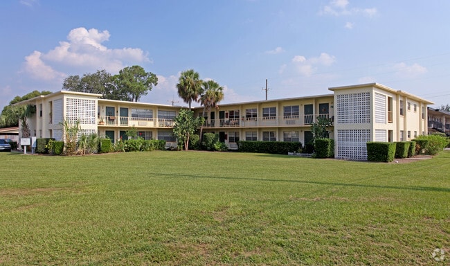 Primary Photo - Semoran Terrace Apartments