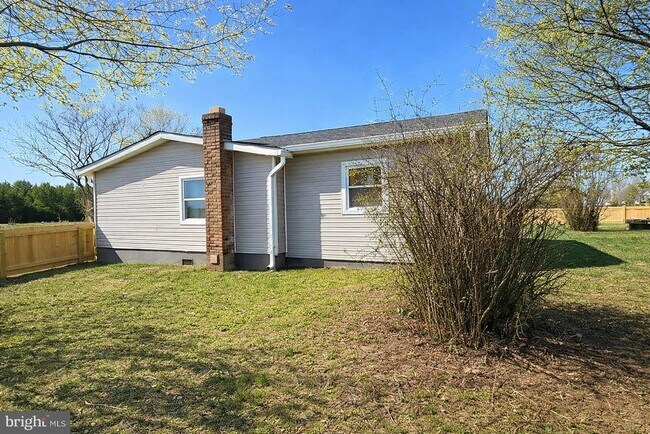 Building Photo - 87 Becks Ln