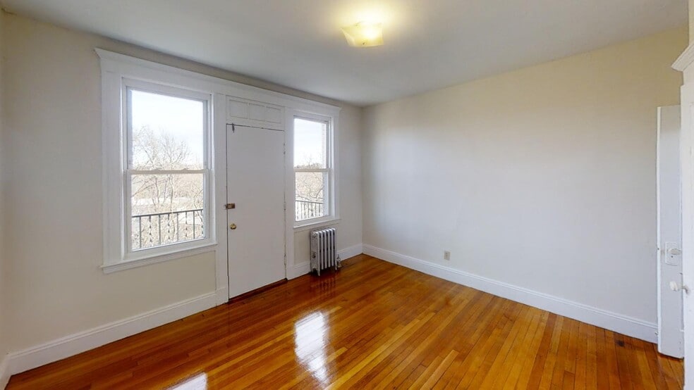 Building Photo - 1642 Commonwealth Ave