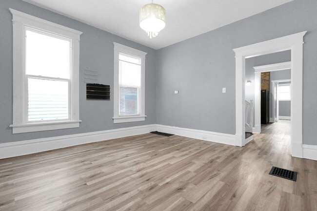 Building Photo - 171-173 N 18th St