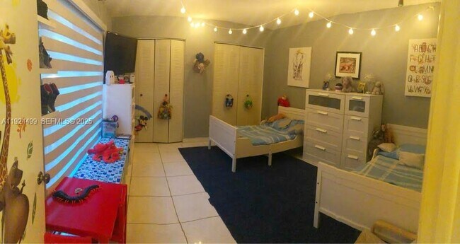 Building Photo - 13993 SW 94th Cir Ln