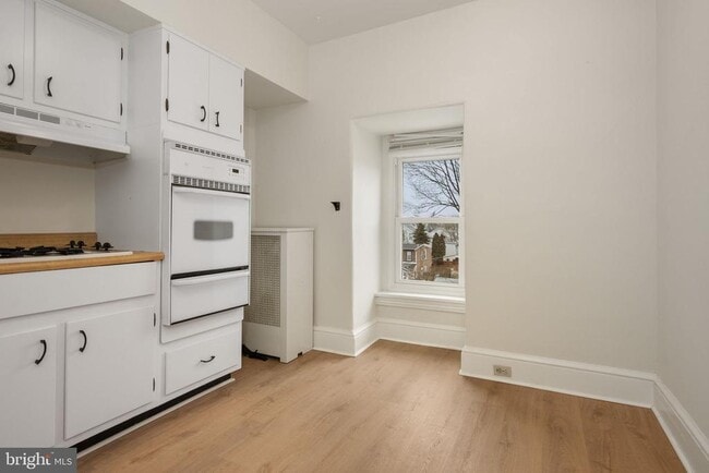 Building Photo - 134 Gay St