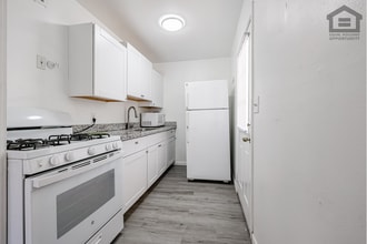 Building Photo - 1Bed/1Bath House at 32nd St/Thomas! Ready for Immediate Move-In! -- NO HOA!