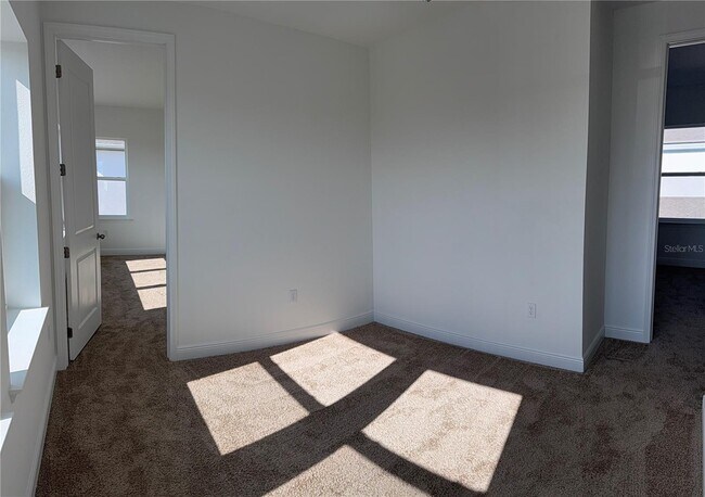 Building Photo - 10374 Pearson Ave