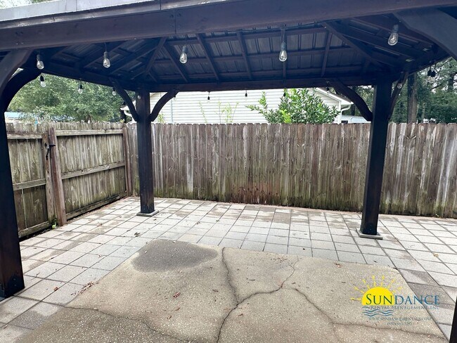 Building Photo - 4480 Gainer Ave