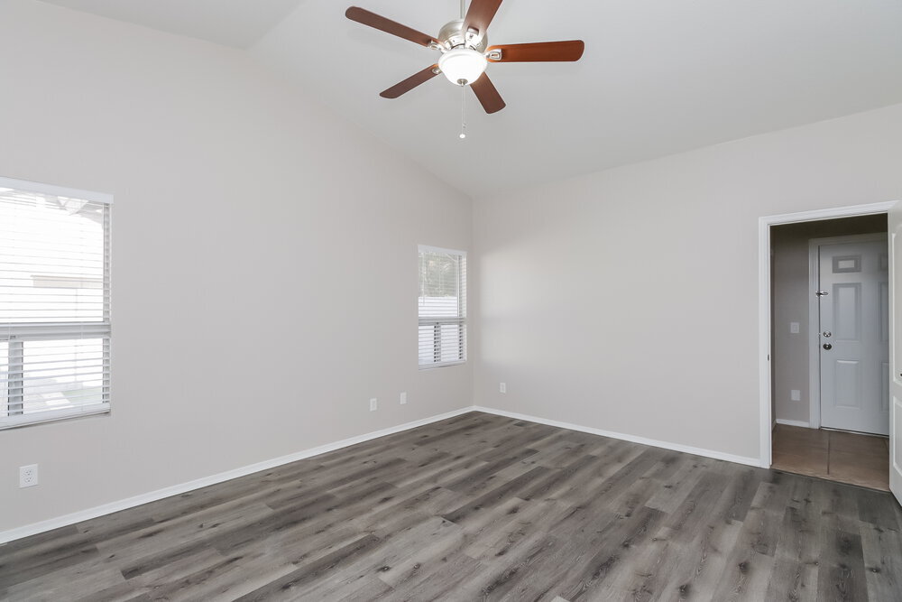 Building Photo - 118 W Tumbleweed Ct