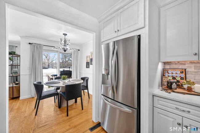 Building Photo - 78 Landing Cir