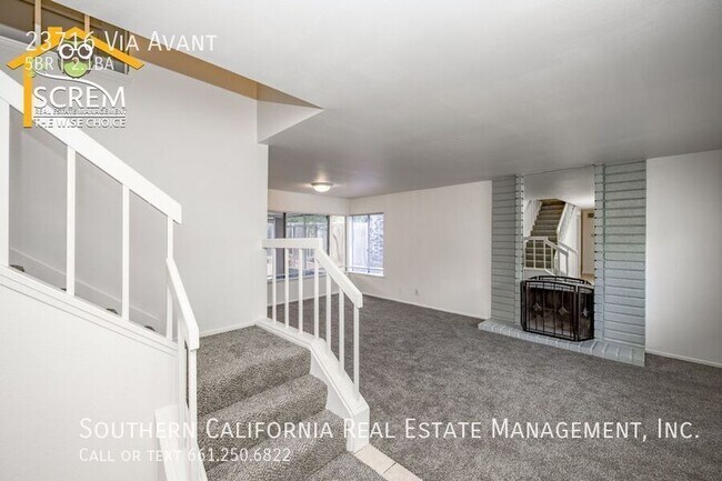 Building Photo - 23716 Vía Avant