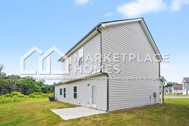 Building Photo - 204 W L Miller Dr