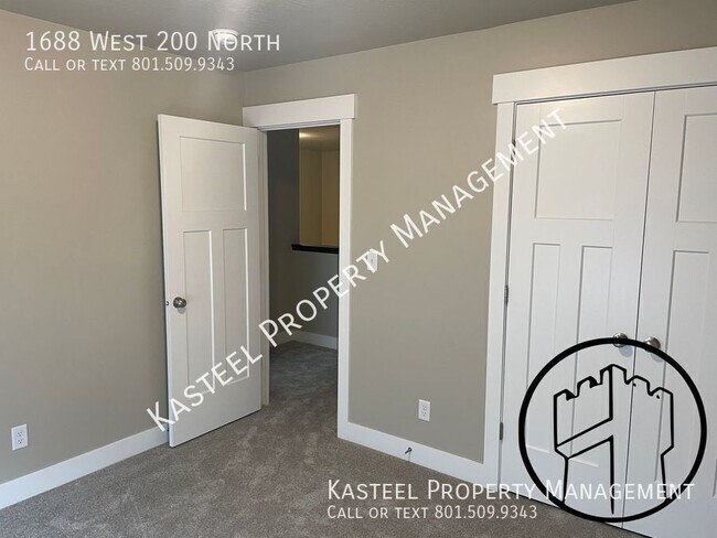 Building Photo - 1688 W 200 N