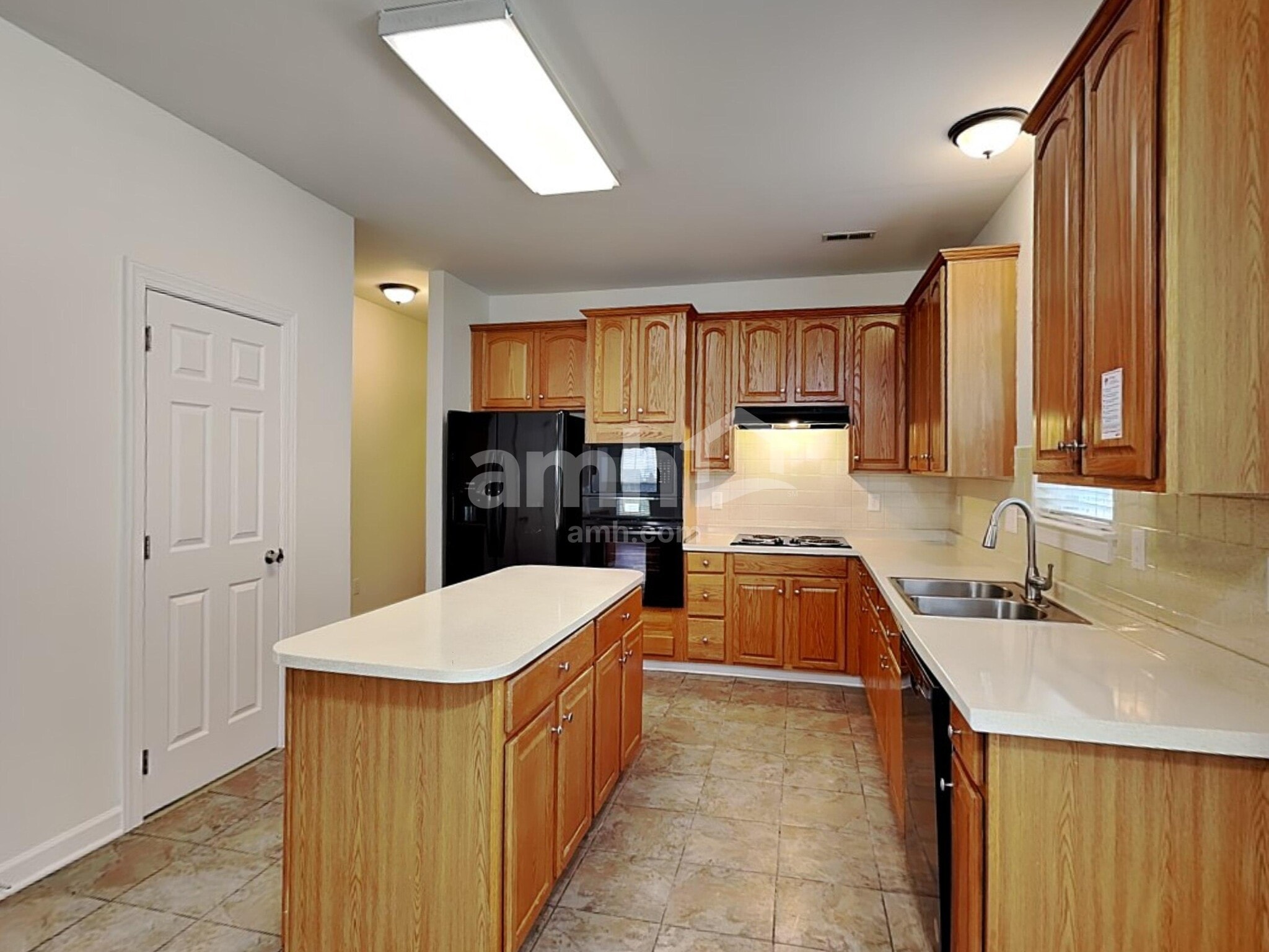 Building Photo - 4583 Waterford Dr NW
